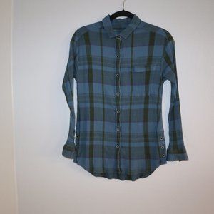 prana xs long sleeve EUC blue plaid crinkle style